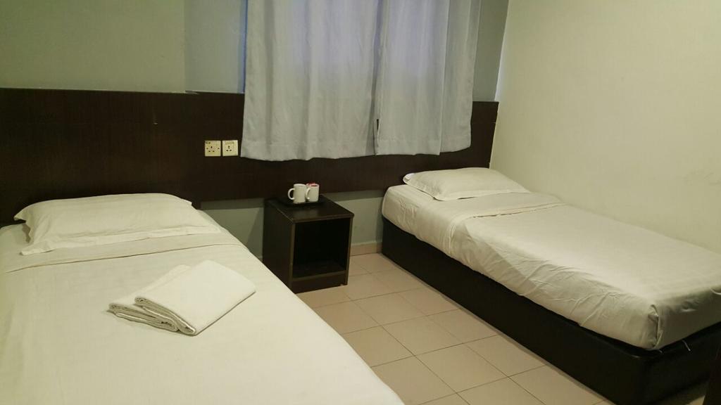 Tiong Nam Hotel Pasir Gudang Exteriör bild