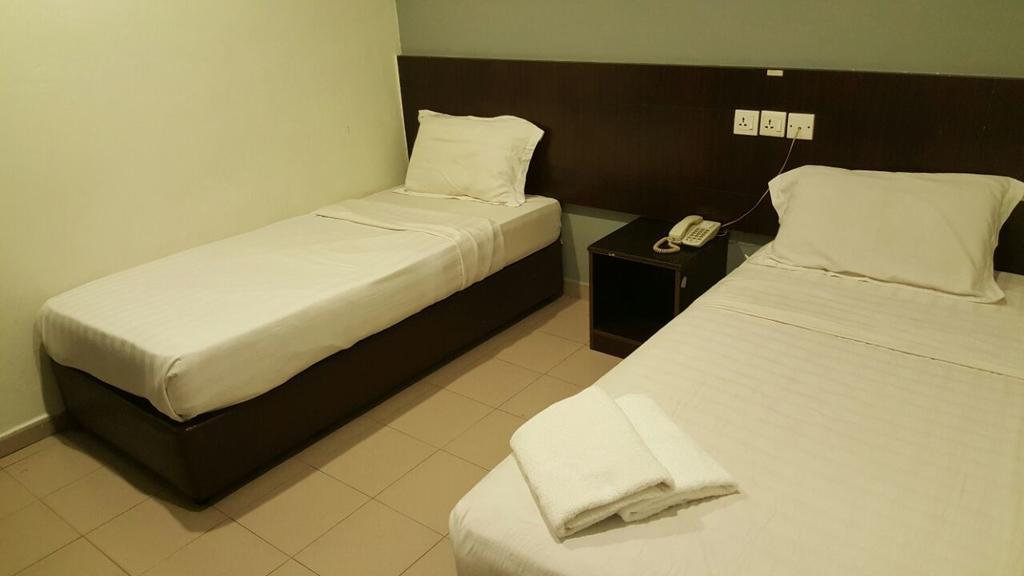 Tiong Nam Hotel Pasir Gudang Exteriör bild